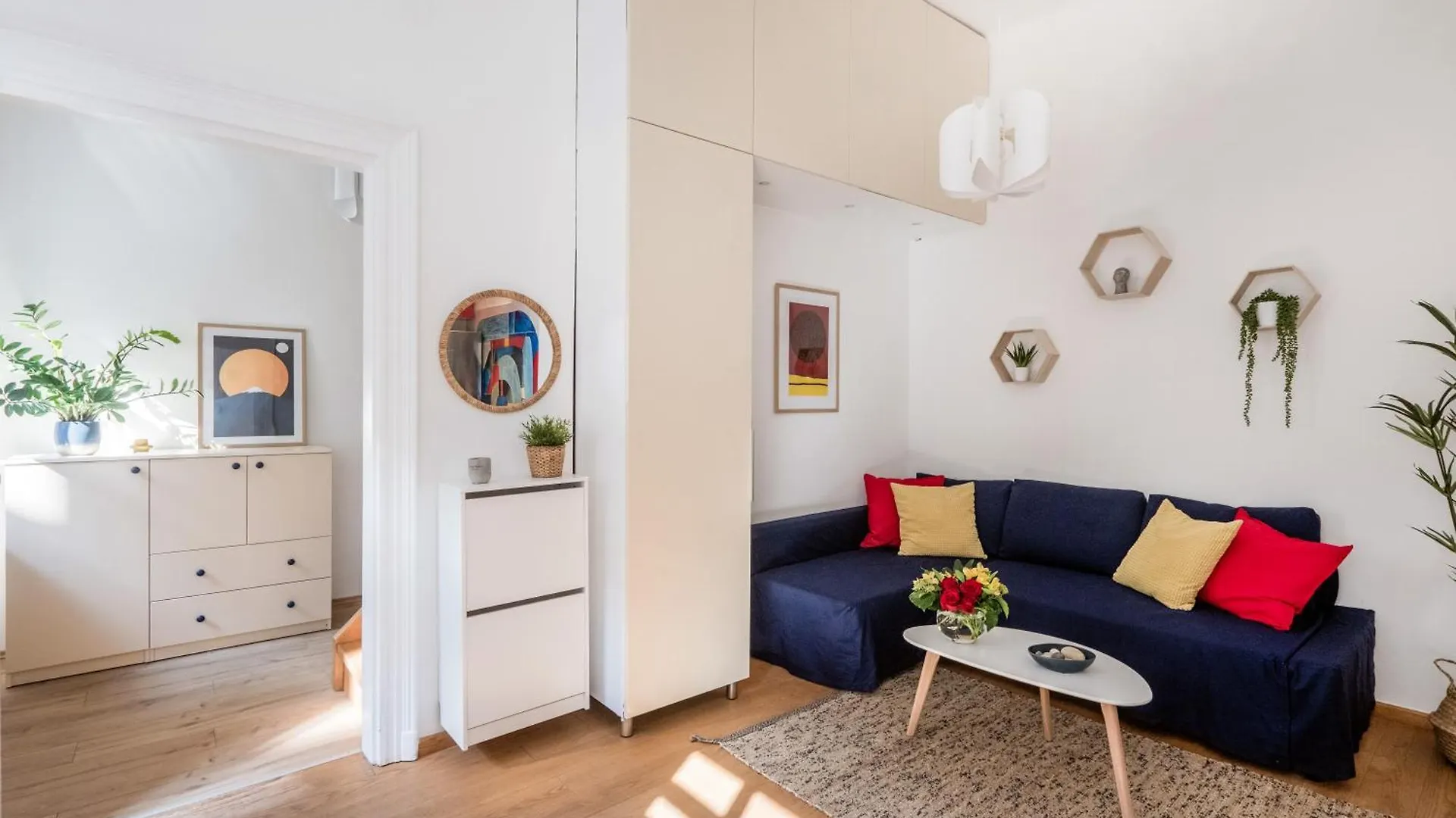 Artistic Apartment In City Centre Budapest